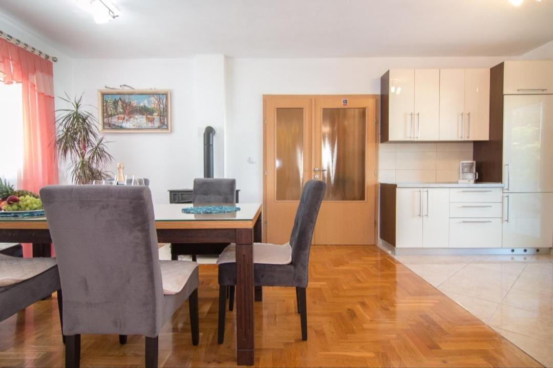 Apartment Antonella Fasana Fažana Exteriör bild